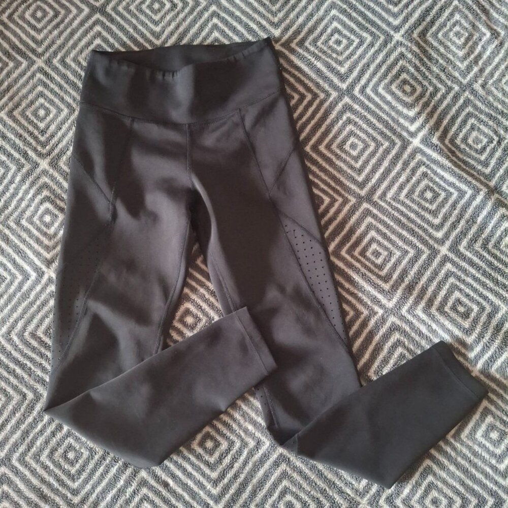 KENDALL + KYLIE Black Athletic Leggings Sz M  26.5" Inseam Hidden Pocket